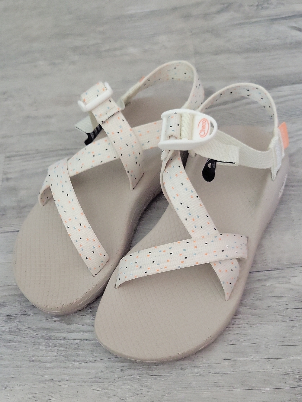 Women's Confetti Cream Chacos Size 6
